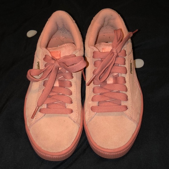 peach puma trainers
